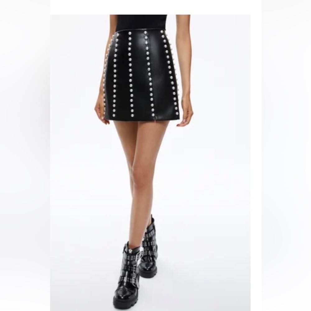 LECIA EMBELLISHED VEGAN
LEATHER MINI SKIRT